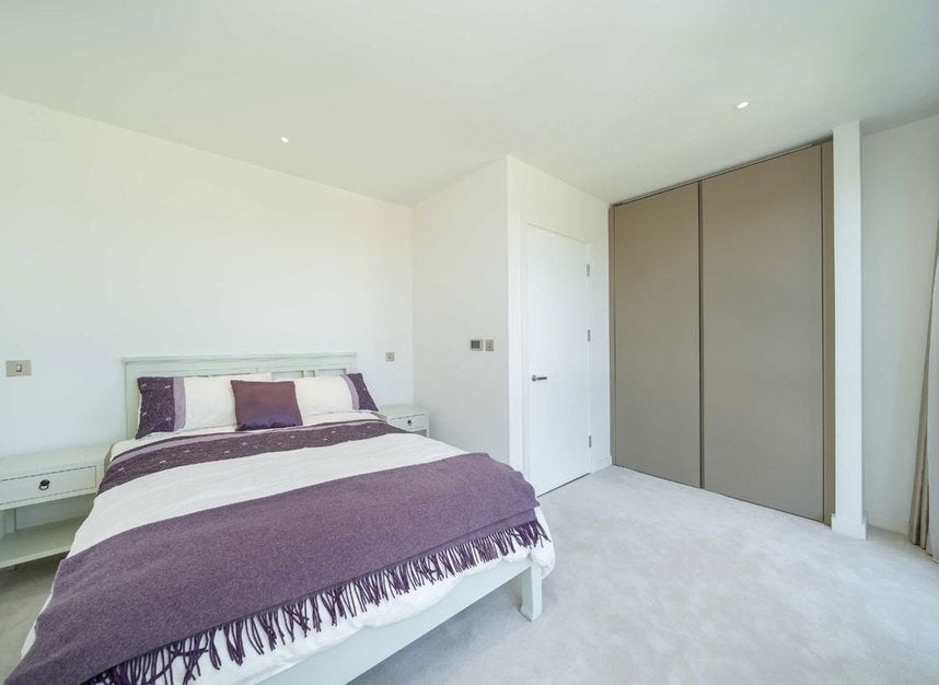 Flat Lyons Place in City of Westminster