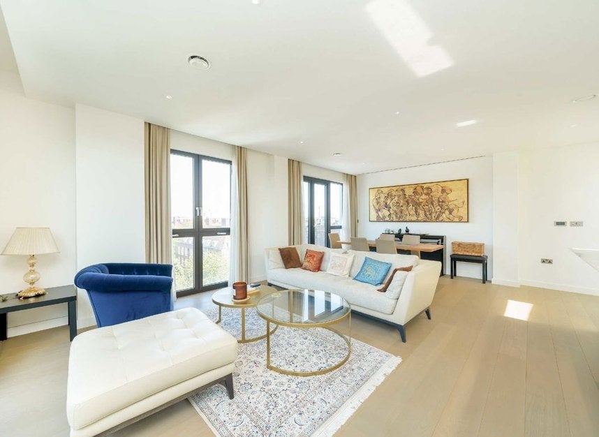 Flat Lyons Place in City of Westminster