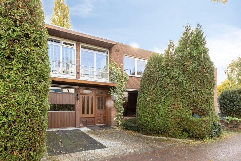 Huis Eduard van Beinumlaan 84 in Dieren