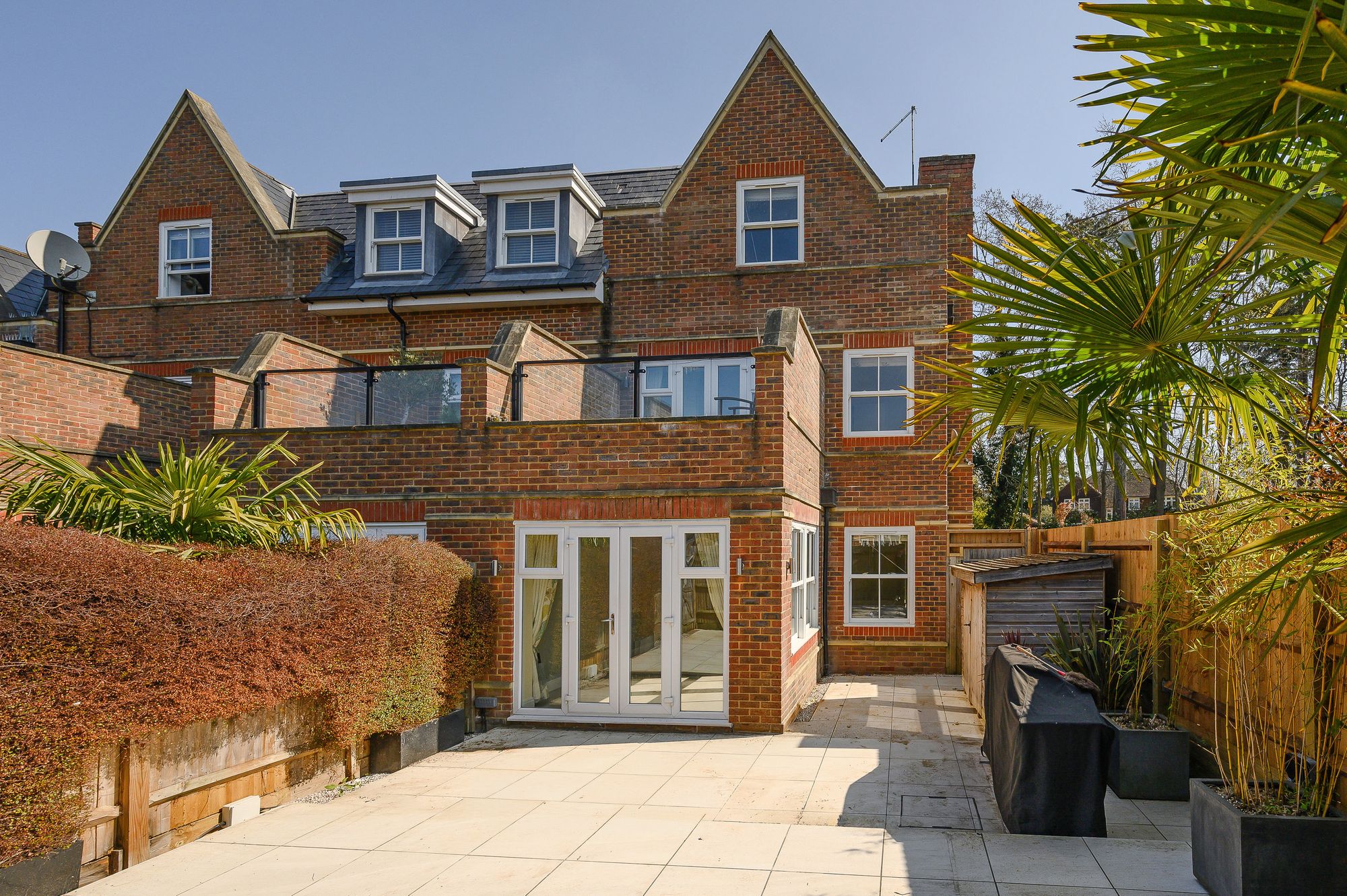House Reigate Road in Mole Valley