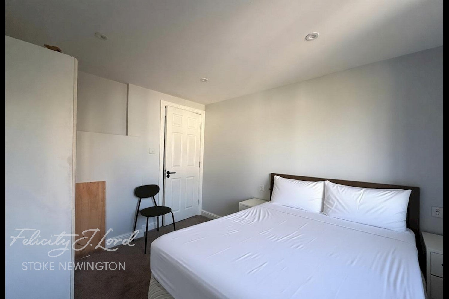 Flat Alkham Road in Greater London