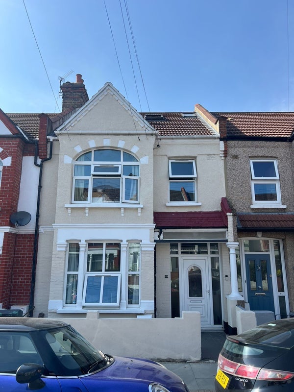 House Undine Street in Greater London