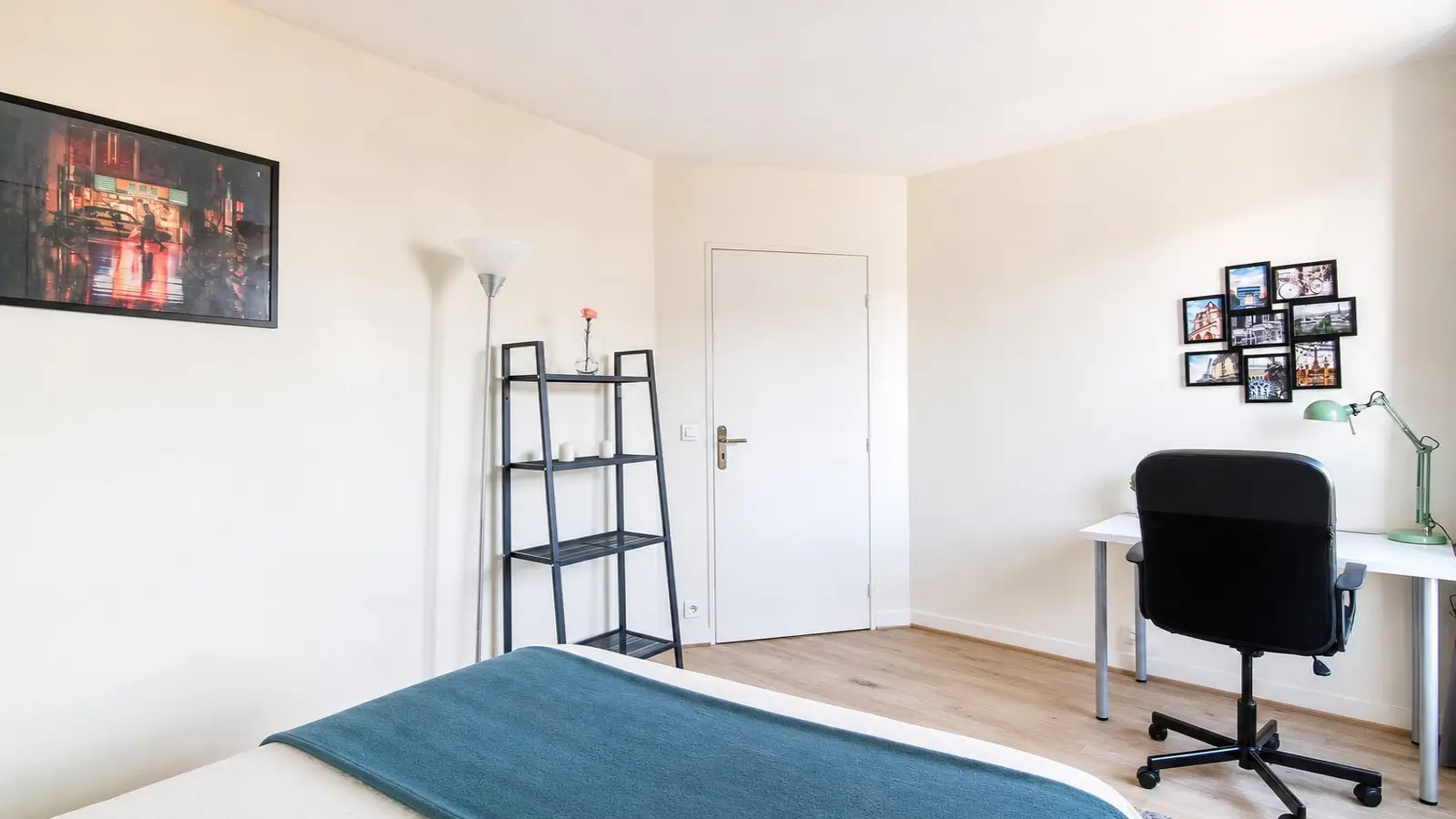 Chambre Avenue Beauséjour à Rueil-Malmaison