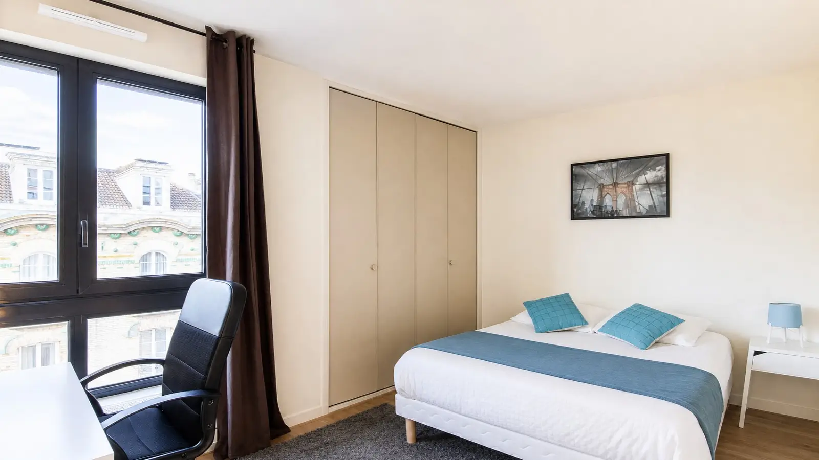 Chambre Avenue Beauséjour à Rueil-Malmaison