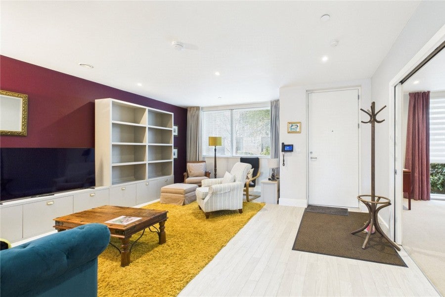Flat Horsell Moor in Woking