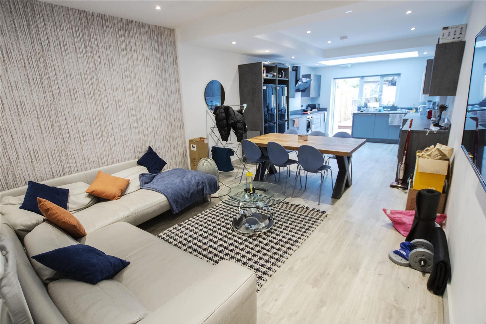 Flat Heeley Road in Birmingham
