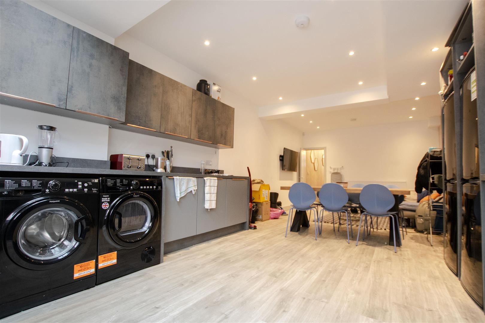 Flat Heeley Road in Birmingham