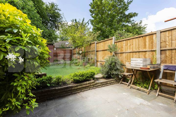 House Iverson Road in Greater London