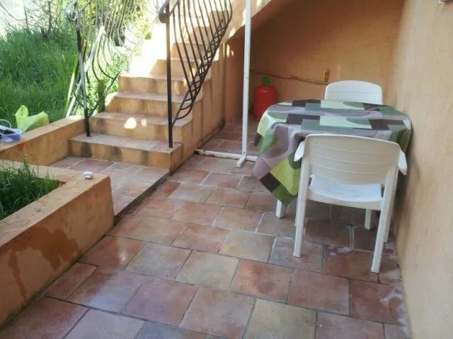 Room Avenue André Theurier in La Trinité