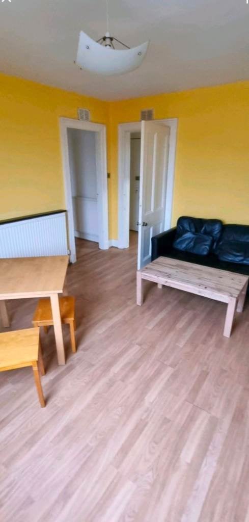Flat Belgrave Terrace in Aberdeen City