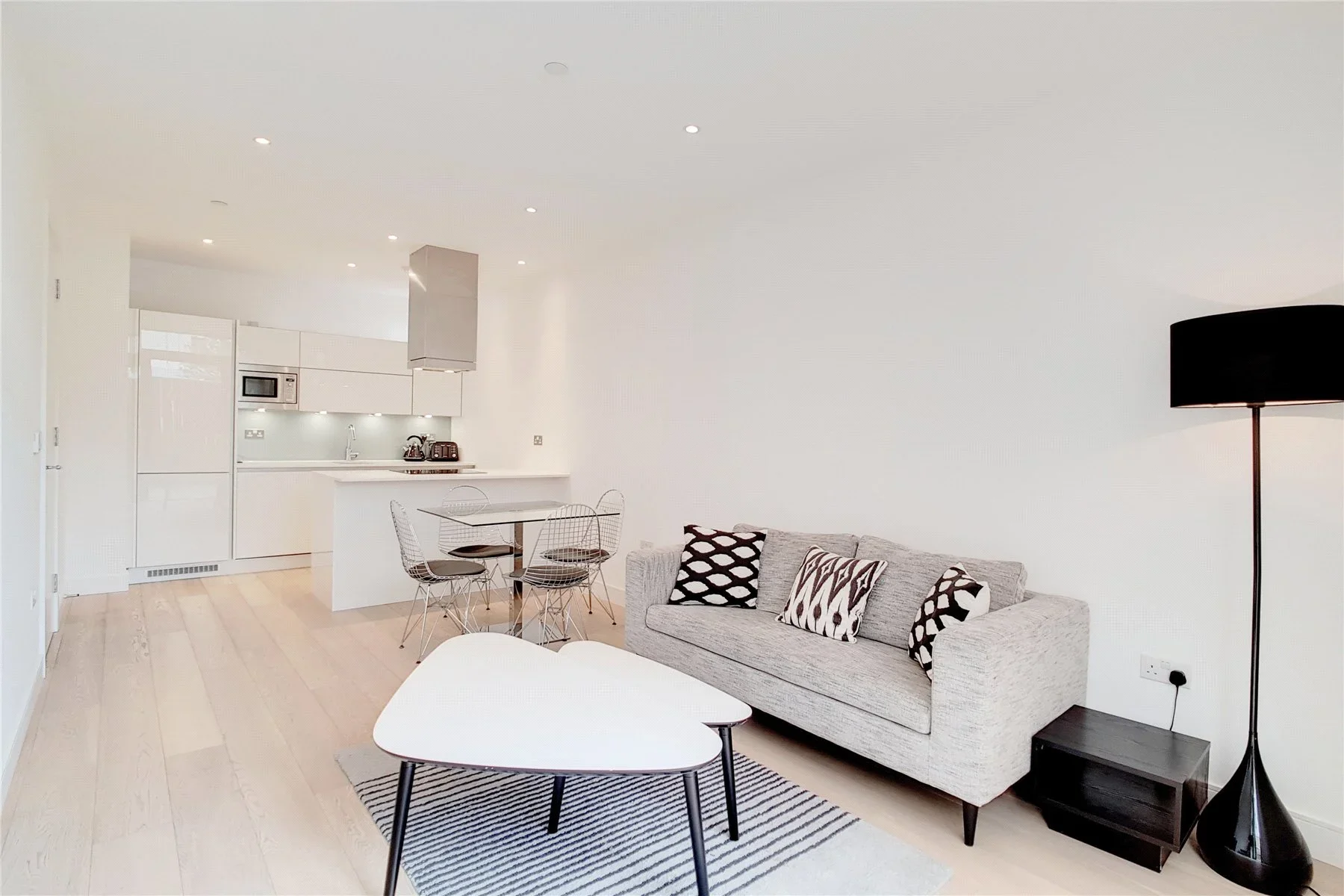 Flat Commercial Street in Greater London