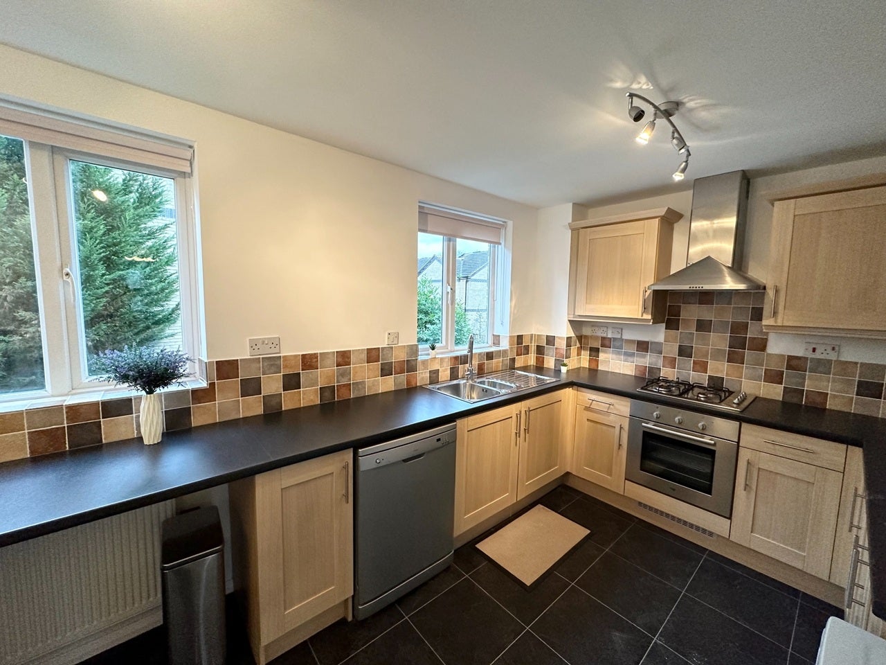 Room Bray Crescent in Greater London