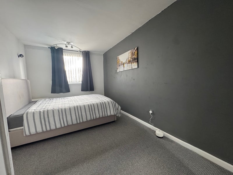 Room Craigieburn Road in Cumbernauld