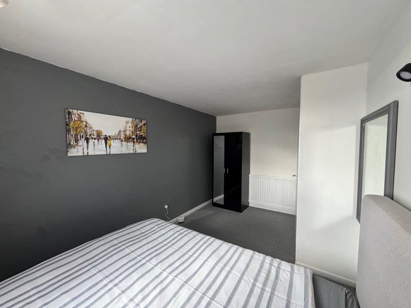 Room Craigieburn Road in Cumbernauld