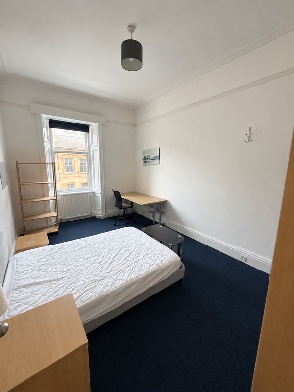Flat Sauchiehall Street in Glasgow