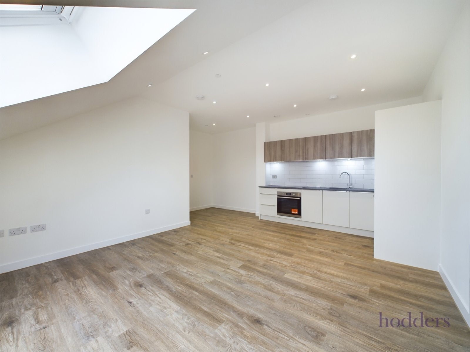 Flat London Road in Borough of Spelthorne