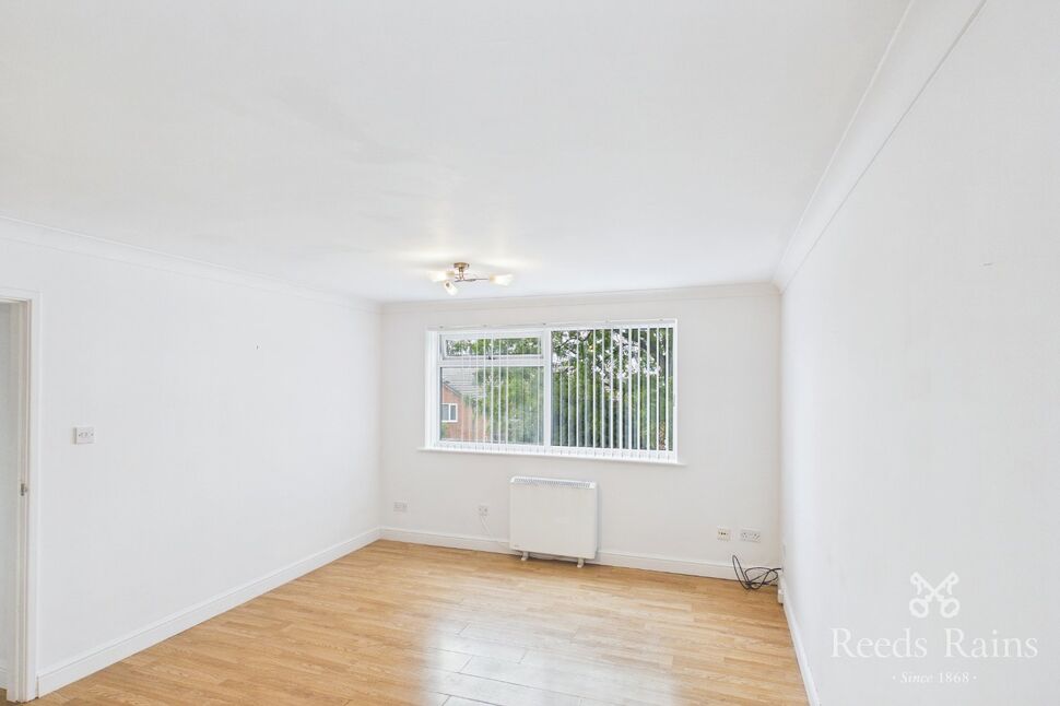 Flat Reneville Road in Rotherham