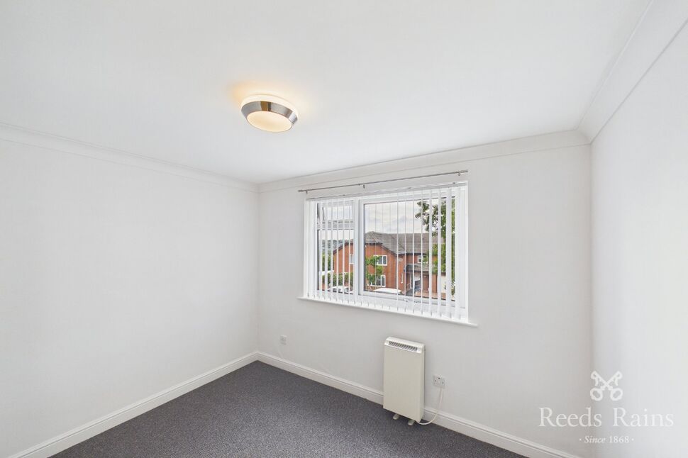 Flat Reneville Road in Rotherham