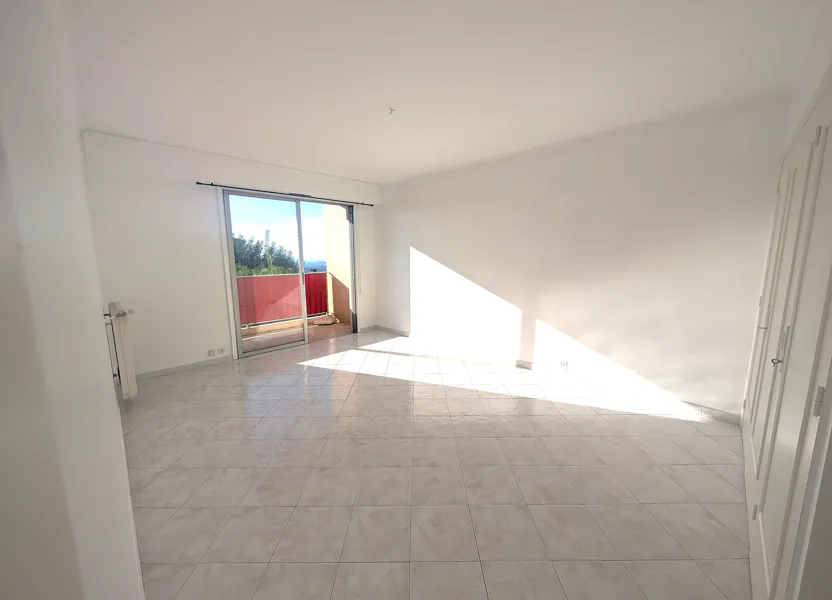 Flat Rue des Roses in Grasse