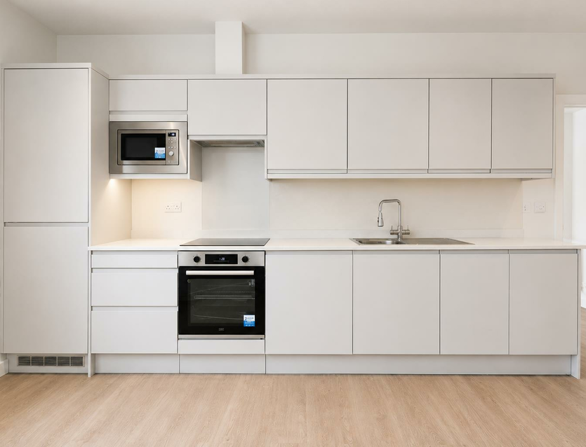 Flat Cowley Road in Greater London