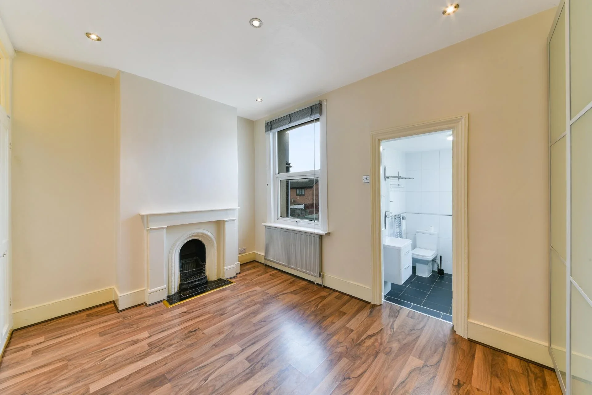 House Boxley Street in Greater London