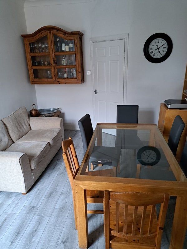 Room Brinkburn Avenue in Gateshead