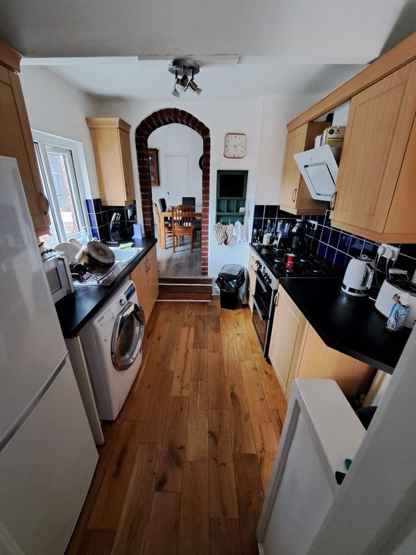 Room Brinkburn Avenue in Gateshead