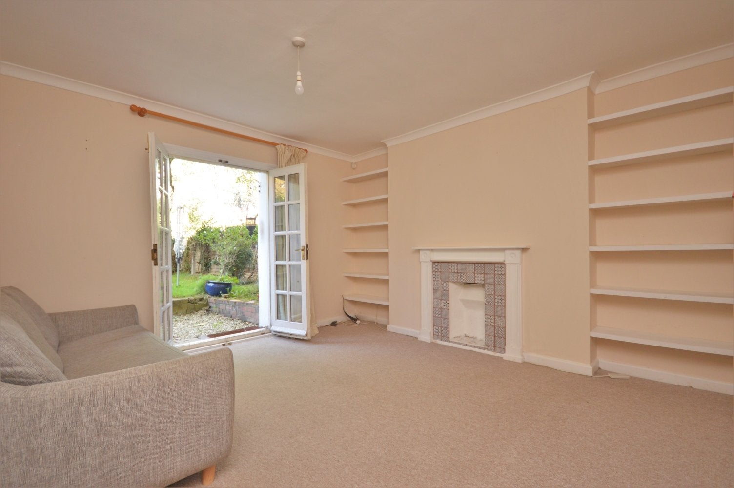Flat Sunderland Road in Greater London