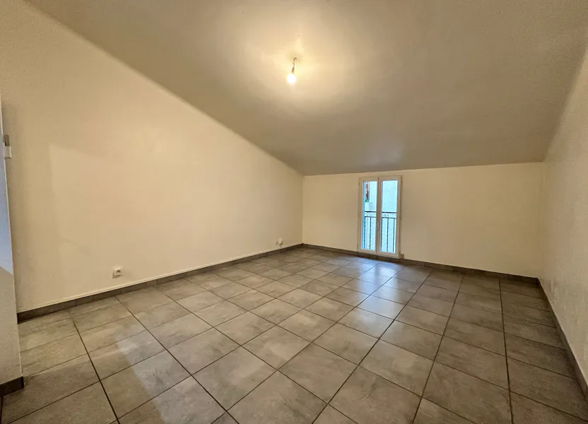 Appartement Place de la République à Thuir