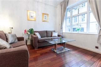Flat Hertford Street in City of Westminster