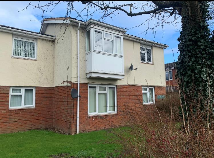 Flat Fareham Crescent in Wolverhampton