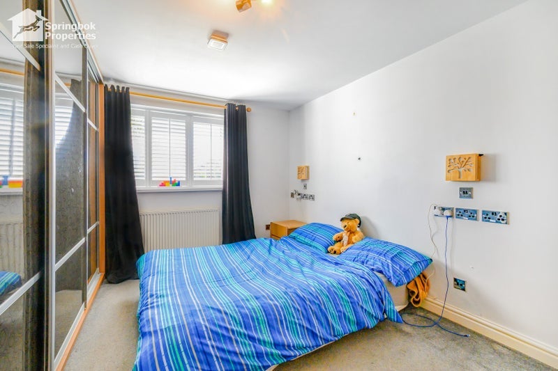Room Lever Park Avenue in Horwich