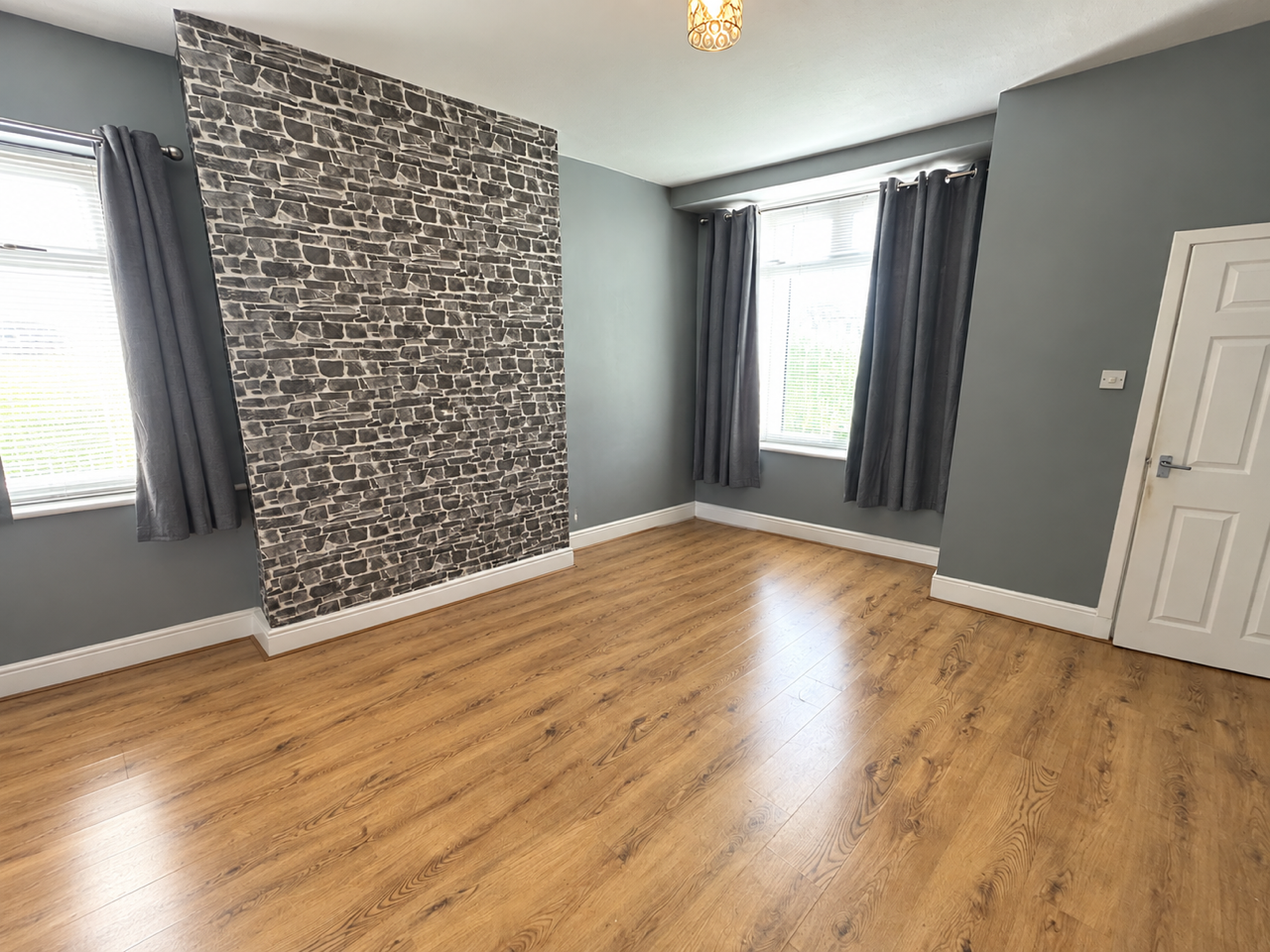 Flat Buxton Road in Hazel Grove