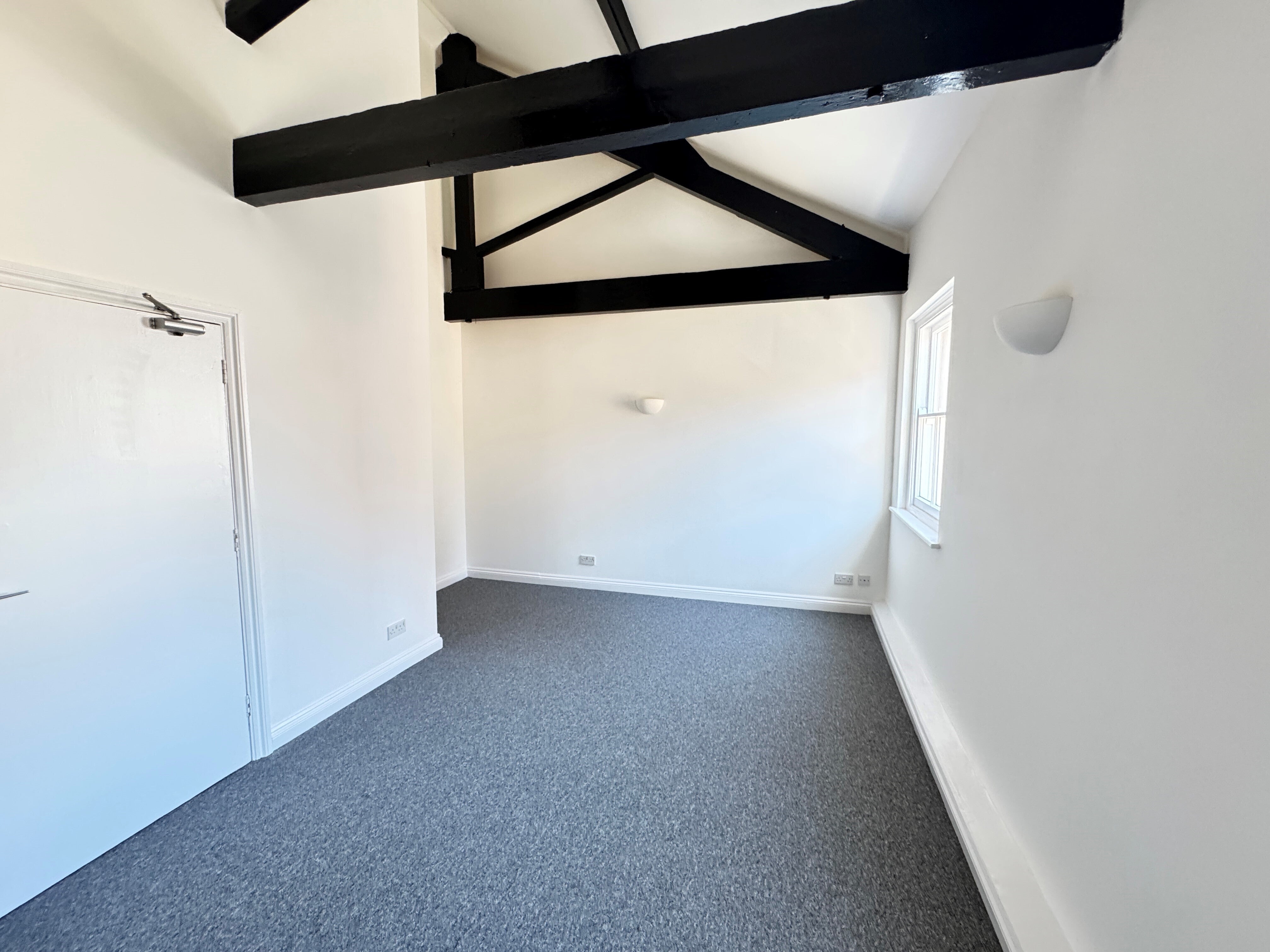 Flat Newton Road in Yeovil