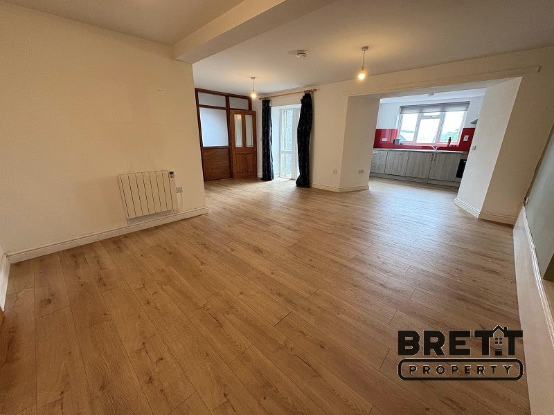 Flat Fulke Street in Milford Haven