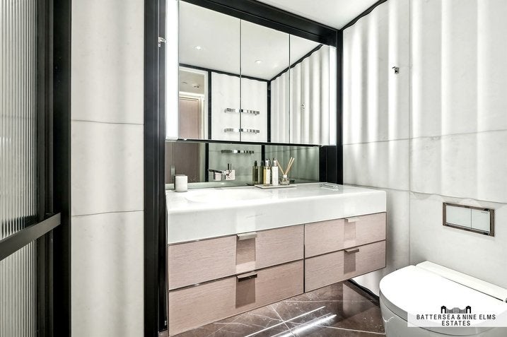 Flat Hanover Square in City of Westminster