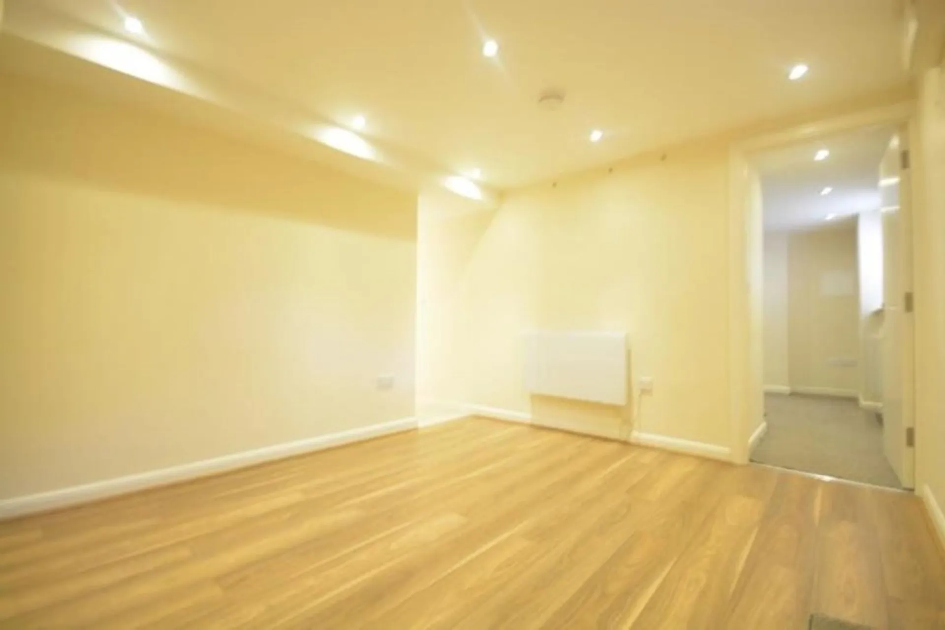 Flat Brewer Street in Maidstone