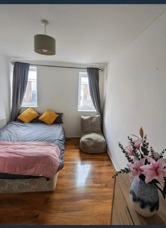 Room The Larches in Luton