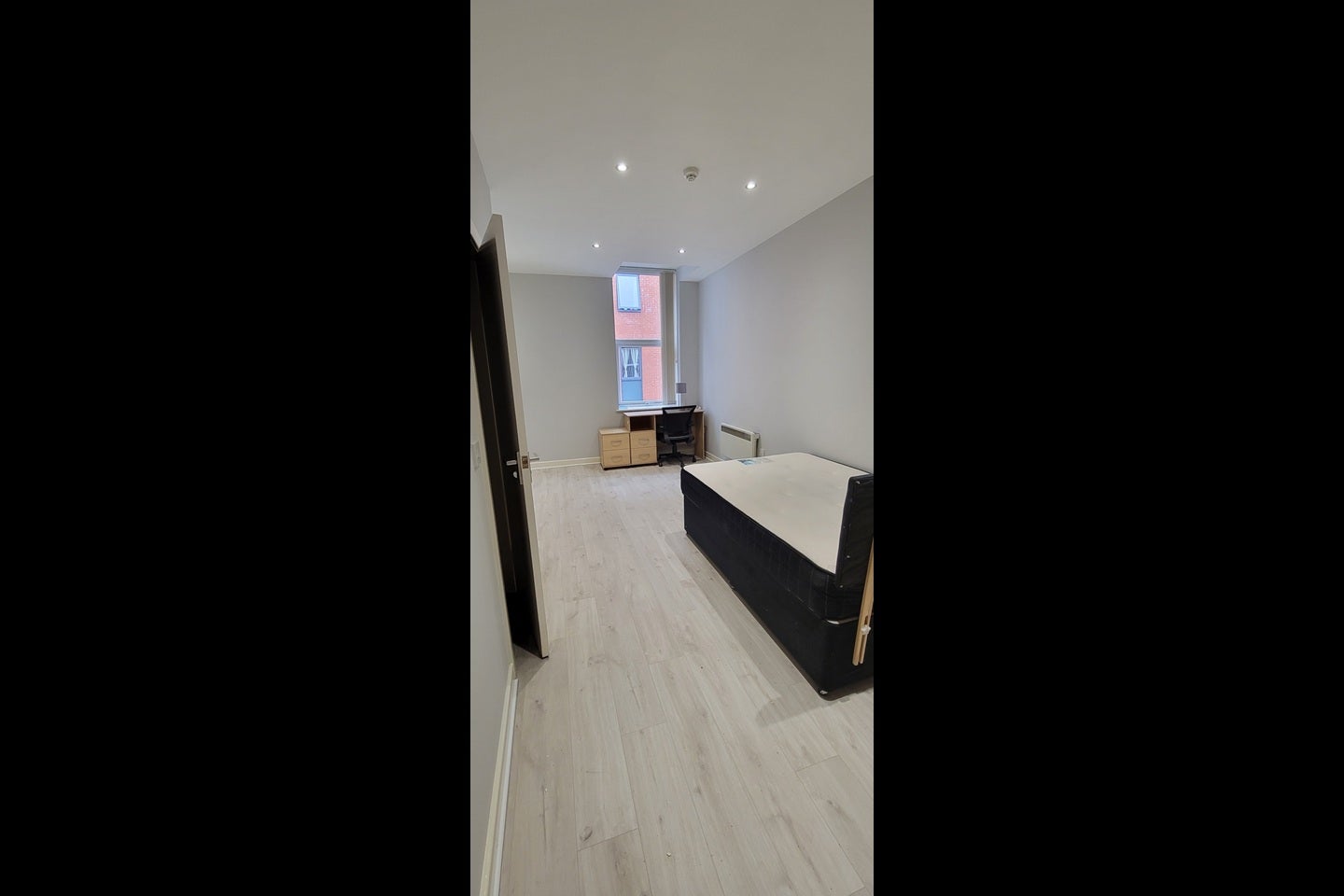 Room Adelphi Street in Preston