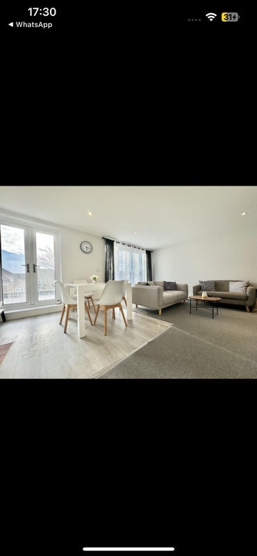 Room Dairy Mews in Greater London