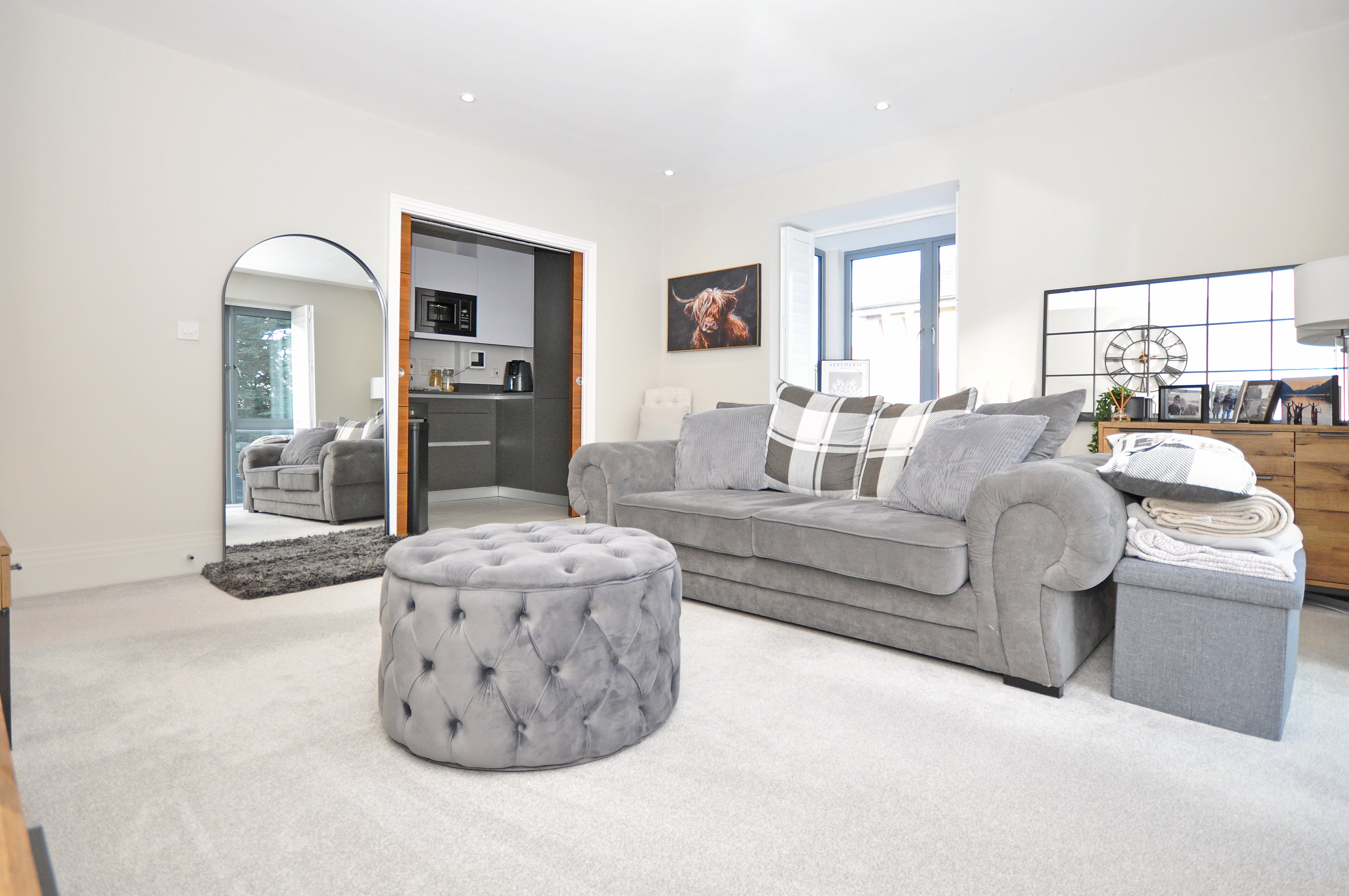 Flat Humphris Place in Cheltenham
