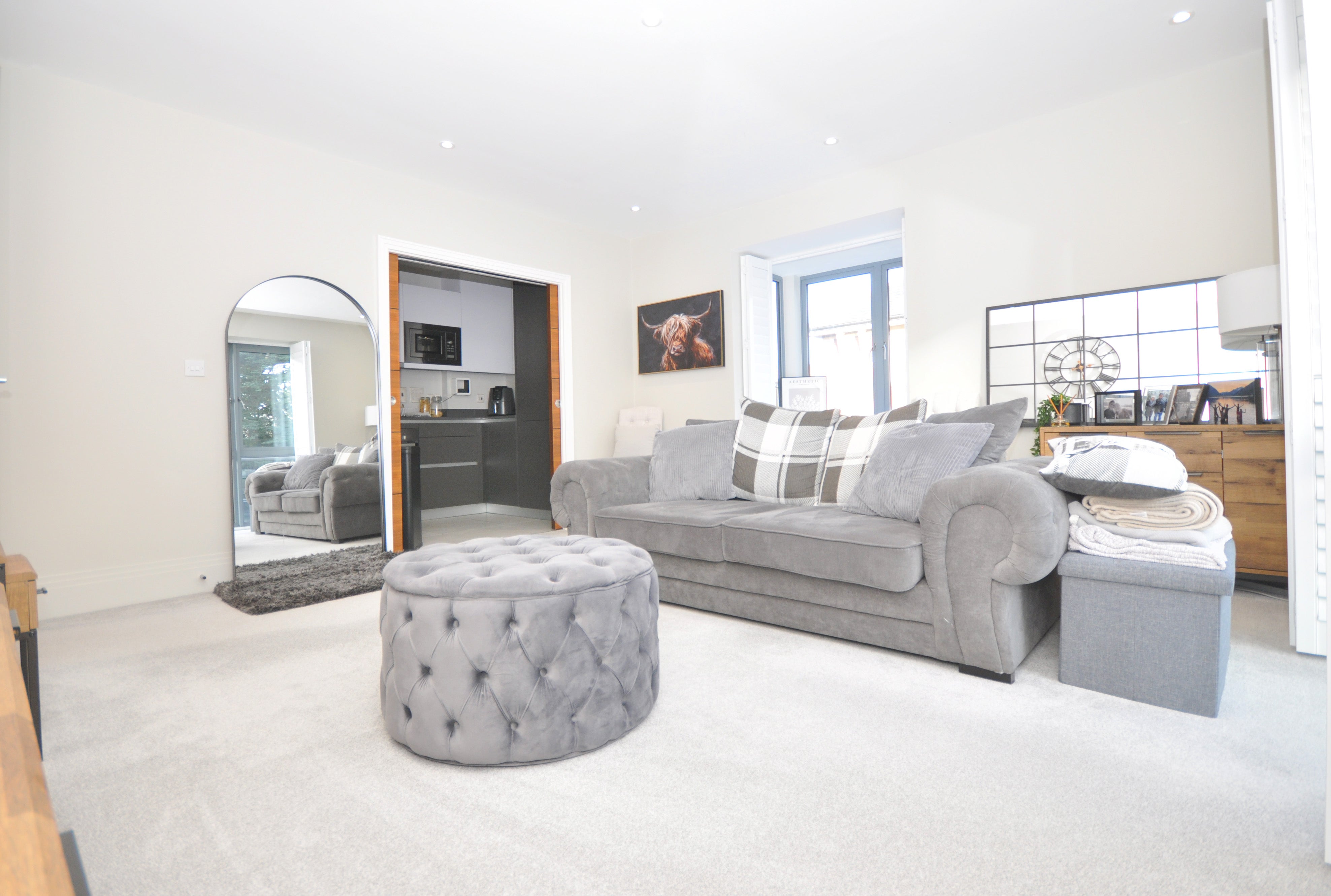 Flat Humphris Place in Cheltenham