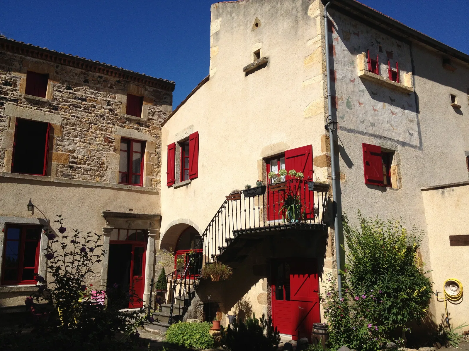 Room Route de Vic le Comte in Laps