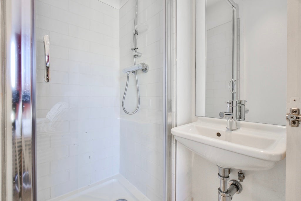 Flat The Avenue in Leeds