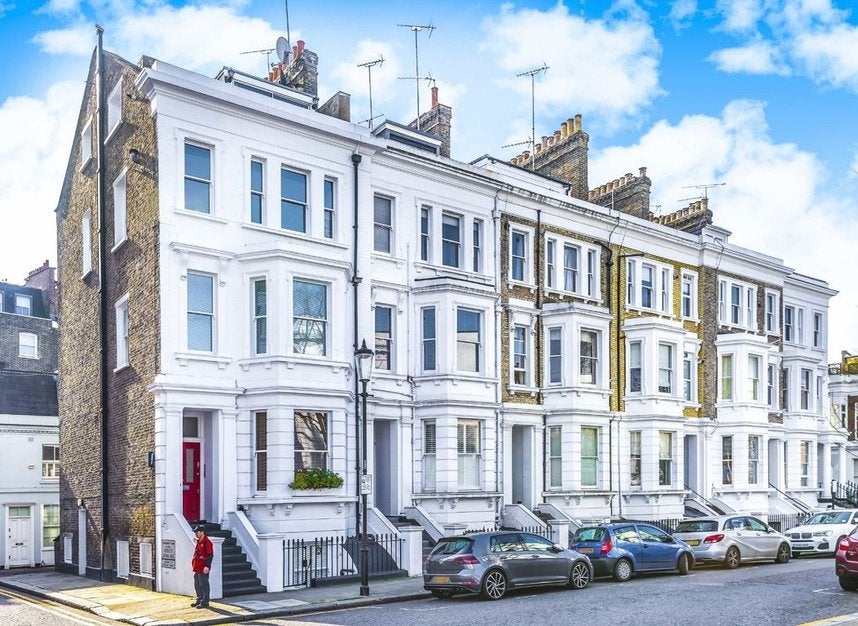 Flat Lexham Mews in Greater London