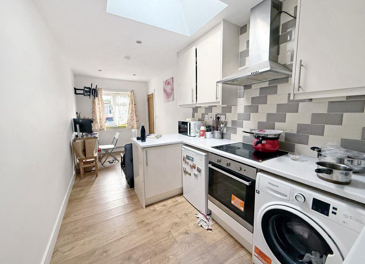 Flat Northumberland Road in Greater London