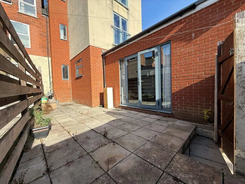 Flat Blackall Road in Exeter