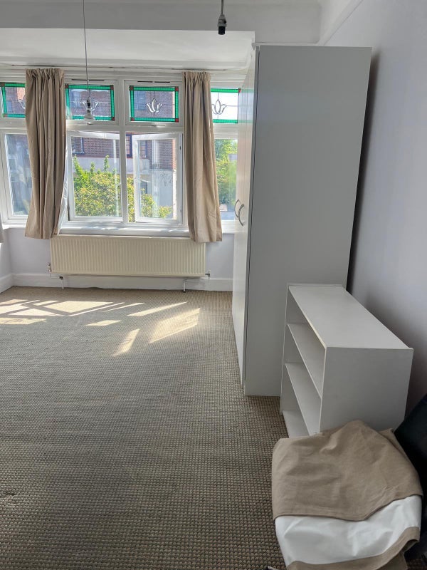 Room Telford Avenue in Greater London