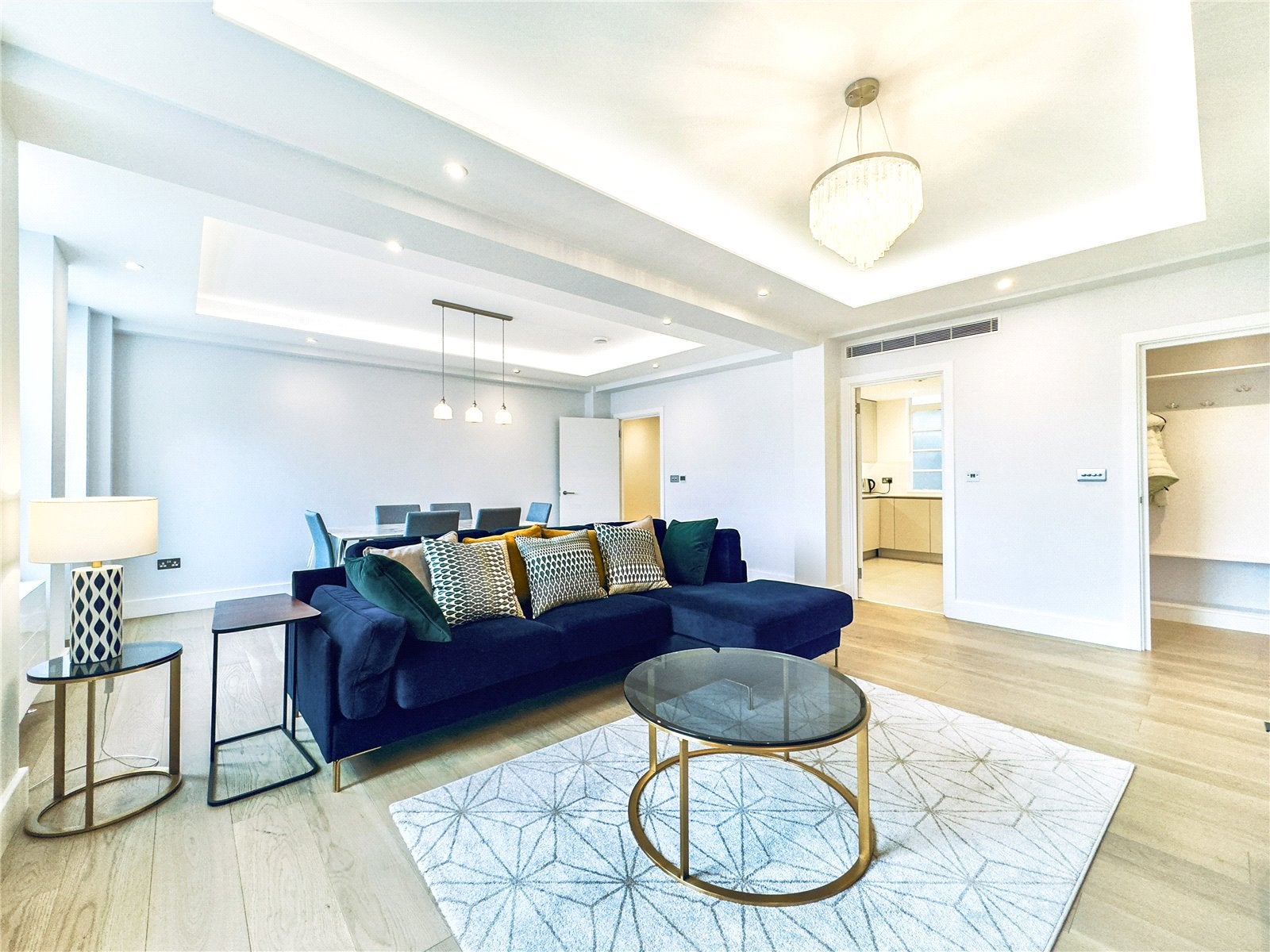 Flat Portman Square in City of Westminster
