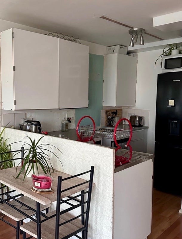 Flat Allcroft Road in Greater London